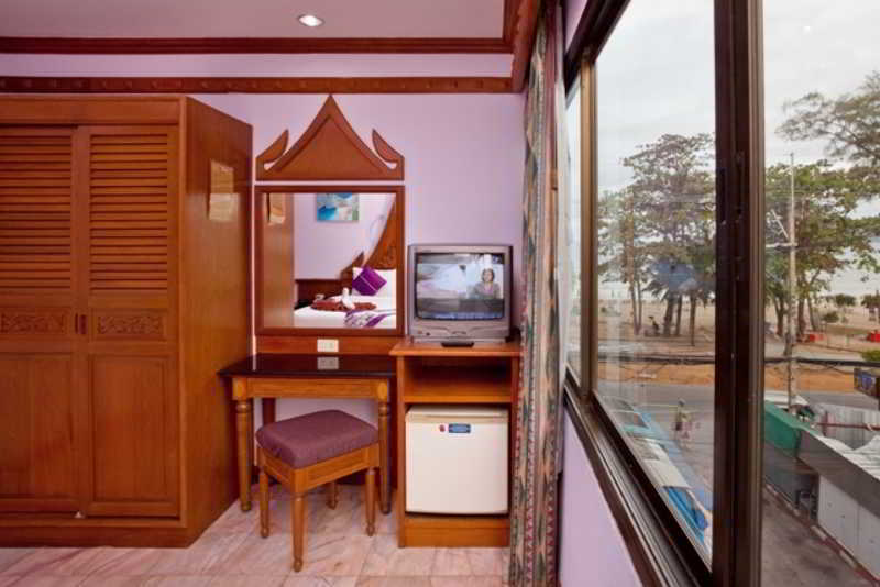 Patong Beach Bed And Breakfast מראה חיצוני תמונה